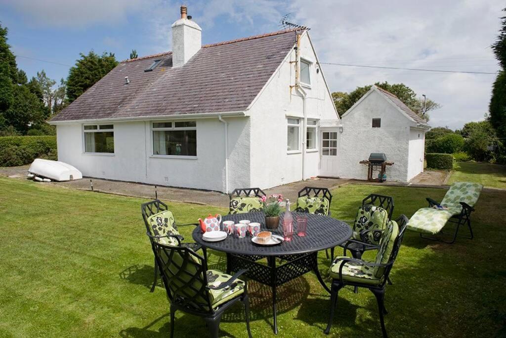 Cae Grugog Cottage-3 Bed-Sleeps 6-Ground Floor Bathroom Trearddur Esterno foto